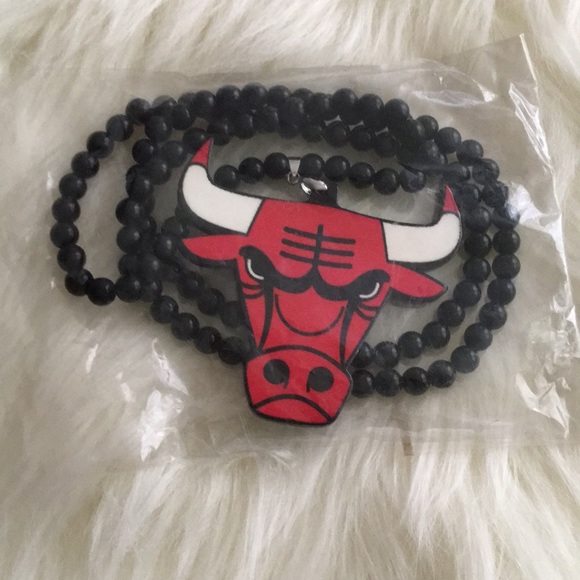 Jewelry - ✅ NBA Chicago Bulls Pendant Necklace NEW